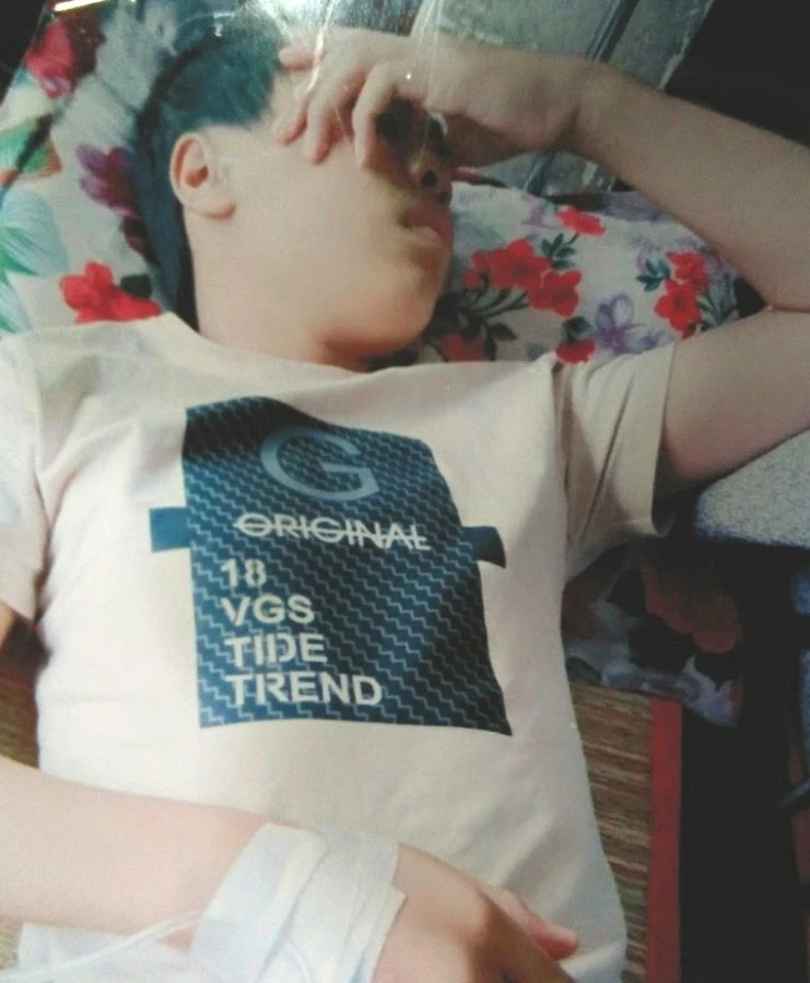 14 tuổi, bị bệnh hiểm nghèo